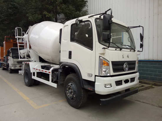 東風(fēng)混凝土攪拌運輸車(6方7方)