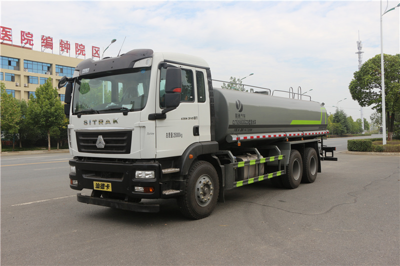 汕德卡20方灑水車|CLT5250GSSZZ6型灑水車