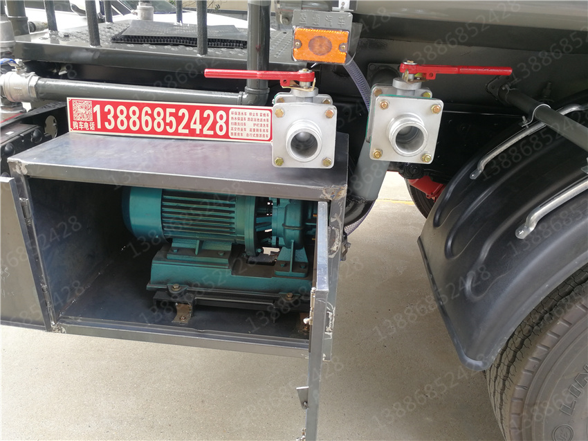 盤錦熱水配送車