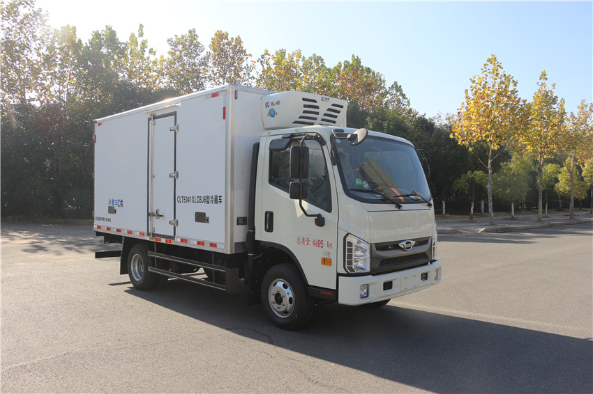 福田領(lǐng)航4.2米藍(lán)牌冷藏車_CLT5041XLCBJ6型冷藏車