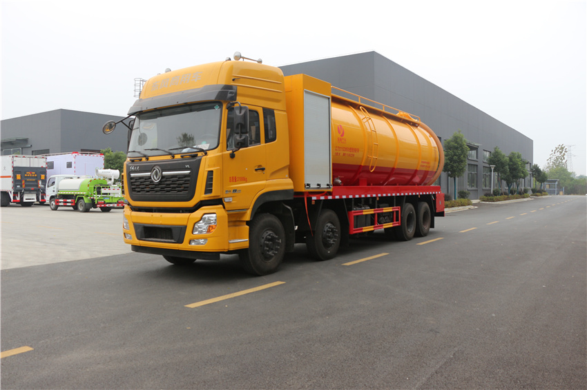 東風(fēng)天龍8x4罐體疏通車CLT5311GQWSX6型清洗吸污車